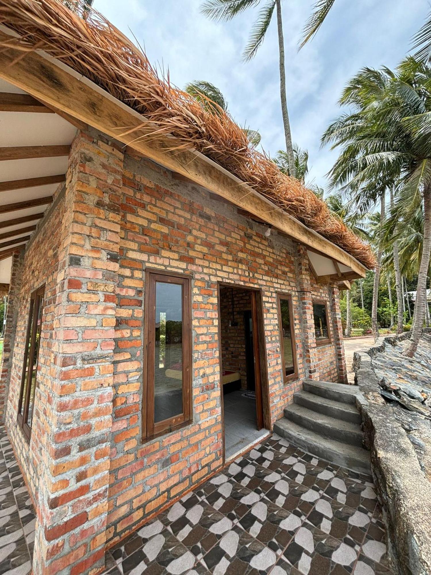 Loola Adventure Resort Teluk Bakau ภายนอก รูปภาพ
